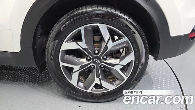 Kia Sportage The Bold Diesel 2.0 2WD Prestige 2019 — фото 5