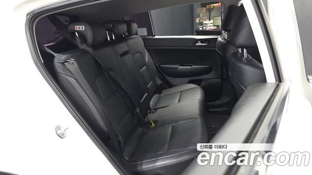 Kia Sportage The Bold Diesel 2.0 2WD Prestige 2019 — фото 12