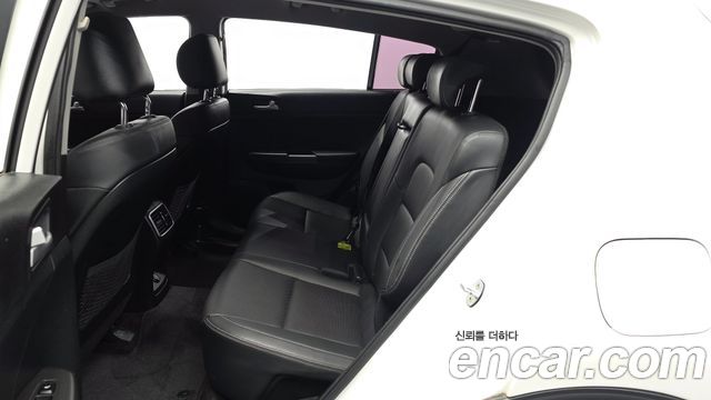 Kia Sportage The Bold Diesel 2.0 2WD Prestige 2019 — фото 26