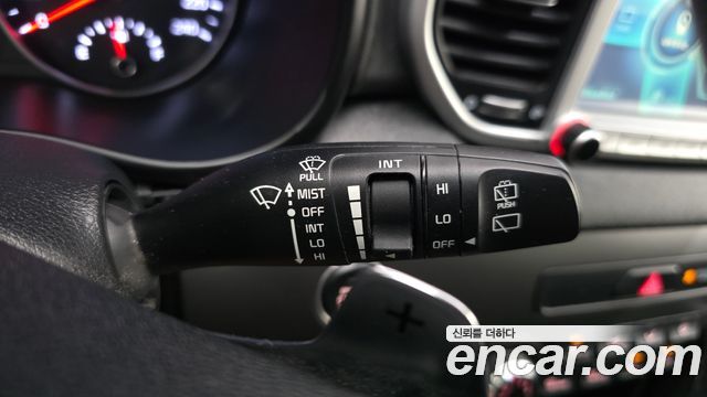 Kia Sportage The Bold Diesel 2.0 2WD Prestige 2019 — фото 29