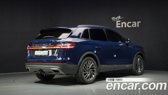 Lincoln Nautilus (I) 2.7 Reserve AWD 2019 — фото 2