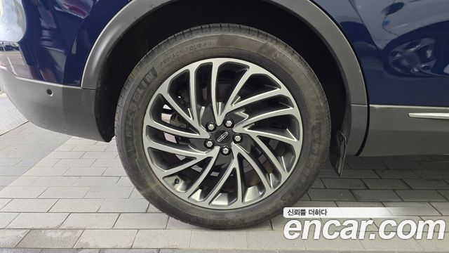 Lincoln Nautilus (I) 2.7 Reserve AWD 2019 — фото 5