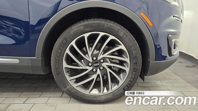 Lincoln Nautilus (I) 2.7 Reserve AWD 2019 — фото 21