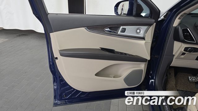 Lincoln Nautilus (I) 2.7 Reserve AWD 2019 — фото 24