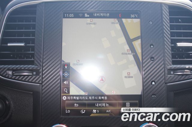 Renault Korea QM6 2.0 LPe LE Signature 2WD 2022 — фото 17