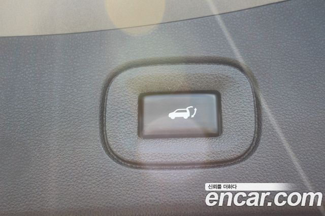 Renault Korea QM6 2.0 LPe LE Signature 2WD 2022 — фото 20