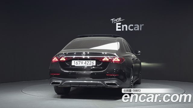 Mercedes-Benz E-Class (W214) E200 AMG Line 2026 — фото 4