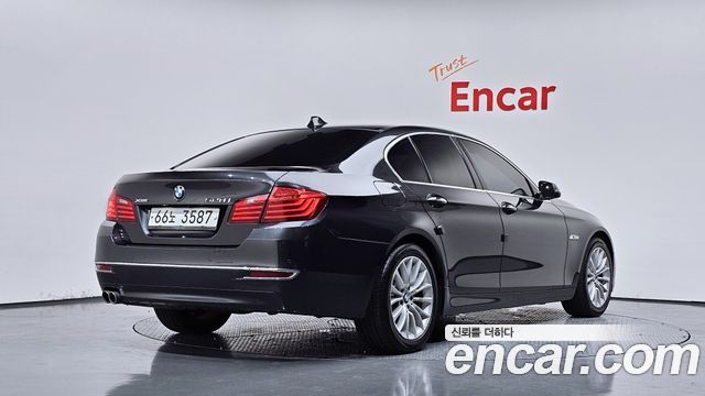 BMW 5 Series (F10) 528i xDrive Luxury 2015 — фото 2