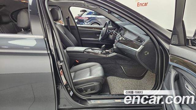 BMW 5 Series (F10) 528i xDrive Luxury 2015 — фото 11