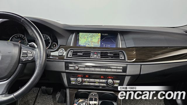 BMW 5 Series (F10) 528i xDrive Luxury 2015 — фото 14