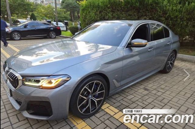 BMW 5 Series (G30) 530i xDrive M Sport Package 2023 — фото 11