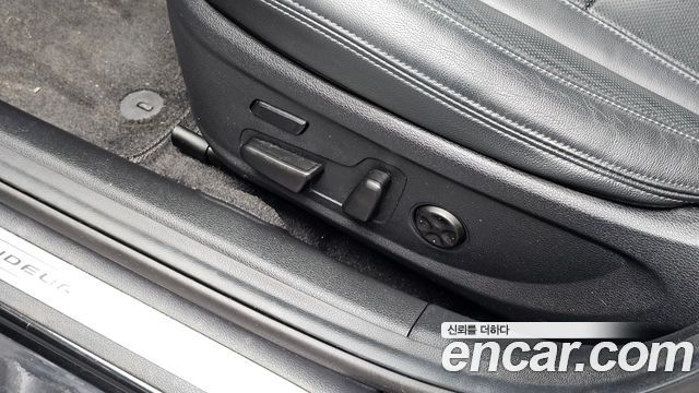 Hyundai Grandeur (IG) 2.5 Exclusice 2020 — фото 31