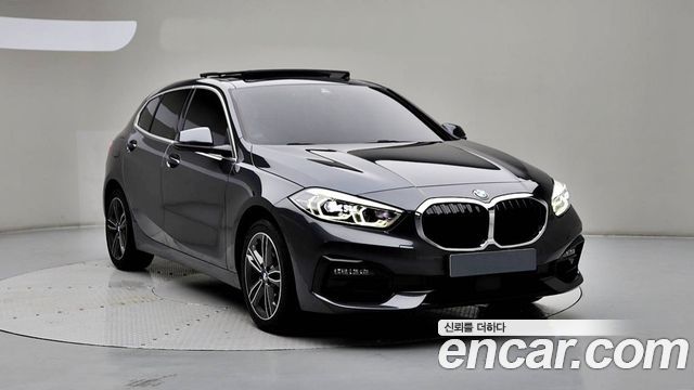 BMW 1 Series (F40) 120i Sports 2022 — фото 3