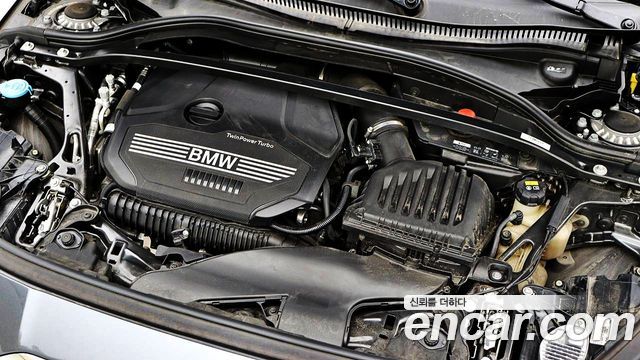 BMW 1 Series (F40) 120i Sports 2022 — фото 6