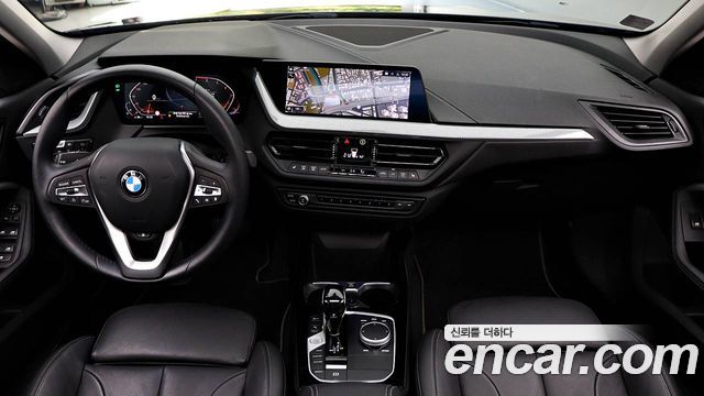 BMW 1 Series (F40) 120i Sports 2022 — фото 7