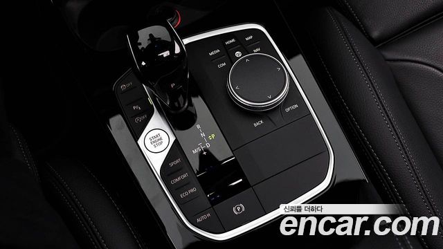 BMW 1 Series (F40) 120i Sports 2022 — фото 9