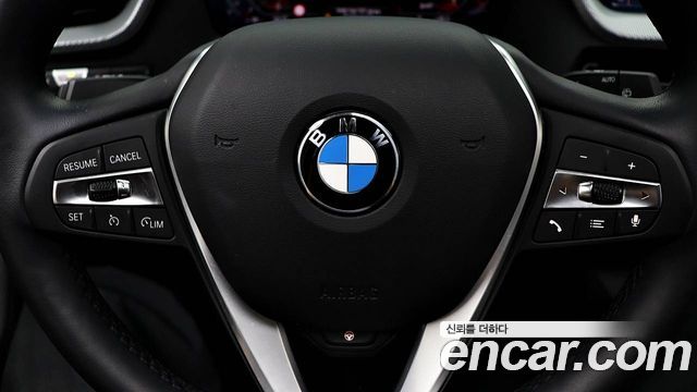 BMW 1 Series (F40) 120i Sports 2022 — фото 20