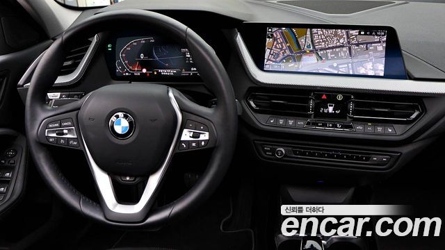 BMW 1 Series (F40) 120i Sports 2022 — фото 21