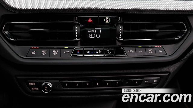 BMW 1 Series (F40) 120i Sports 2022 — фото 23