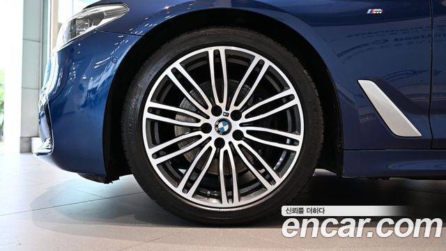 BMW 5 Series (G30) 530i xDrive M Sport Package Plus 2019 — фото 5