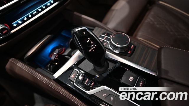 BMW 5 Series (G30) 530i xDrive M Sport Package Plus 2019 — фото 9