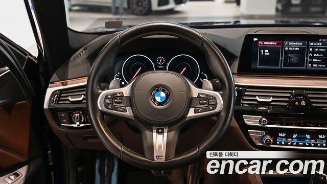 BMW 5 Series (G30) 530i xDrive M Sport Package Plus 2019 — фото 18