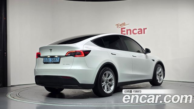 Tesla Model Y Long Range AWD 2021 — фото 2