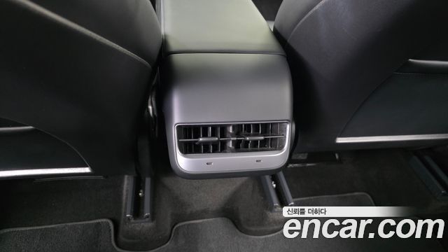 Tesla Model Y Long Range AWD 2021 — фото 35
