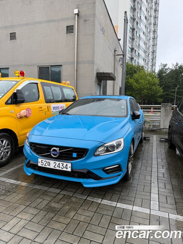 Volvo V60 Polester 2017 — фото 3