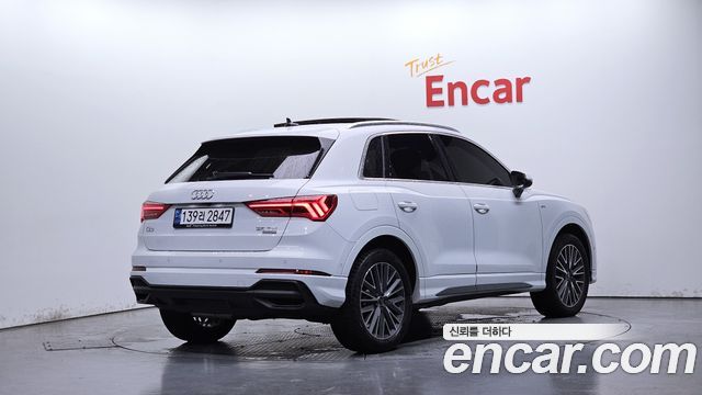 Audi Q3 (F3) 35 TDI Quattro Premium 2023 — фото 2