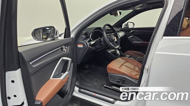 Audi Q3 (F3) 35 TDI Quattro Premium 2023 — фото 10