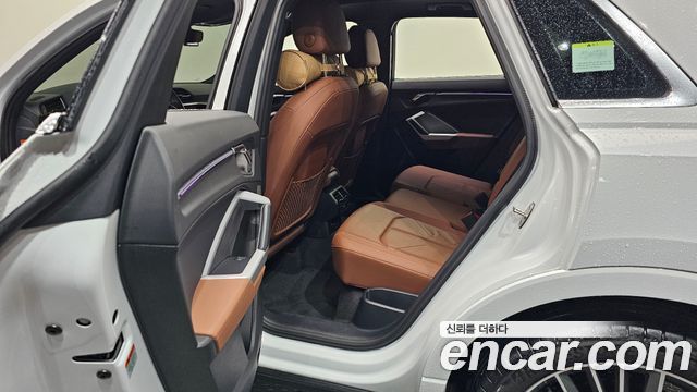 Audi Q3 (F3) 35 TDI Quattro Premium 2023 — фото 26