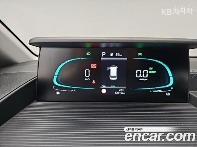 Hyundai Staria HEV 1.6 Tourer 11-Seater Modern 2025 — фото 5