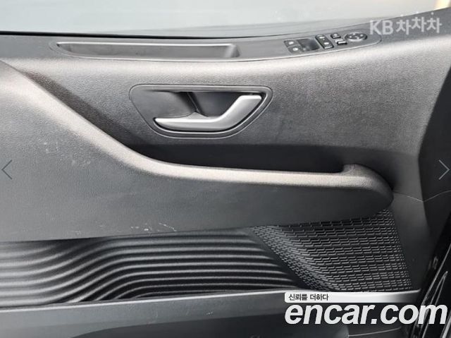 Hyundai Staria HEV 1.6 Tourer 11-Seater Modern 2025 — фото 21
