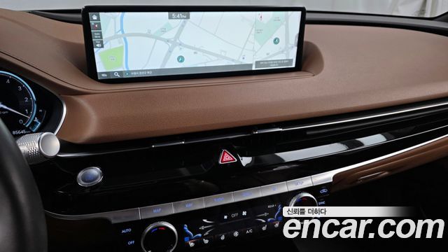 Genesis G80 (RG3) Gasoline 3.5 Turbo AWD 2022 — фото 14
