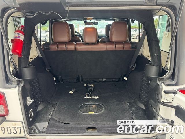 Jeep Wrangler (JK) 3.6 Rubicon 4Door 2017 — фото 8