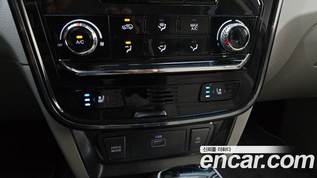 KG Mobility (SsangYong) Very New Tivoli Gasoline 1.5 2WD V5 2020 — фото 20