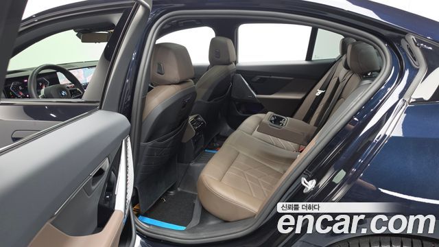 BMW 5 Series (G60) 520i M Sport 2025 — фото 12