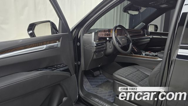 Cadillac Escalade (V) 6.2 Sports Platinum 2025 — фото 10