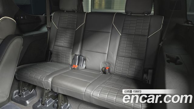 Cadillac Escalade (V) 6.2 Sports Platinum 2025 — фото 12