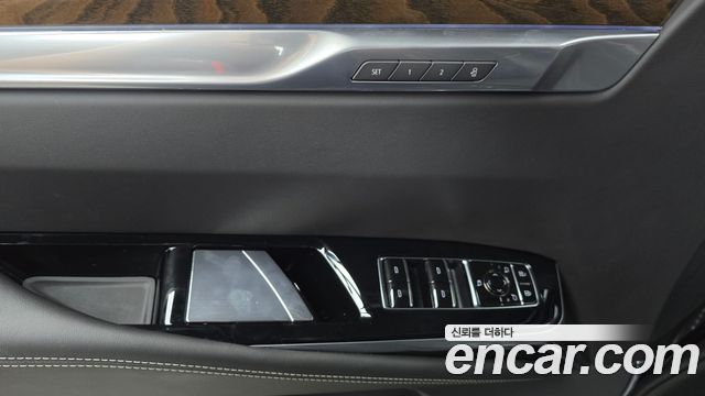 Cadillac Escalade (V) 6.2 Sports Platinum 2025 — фото 30