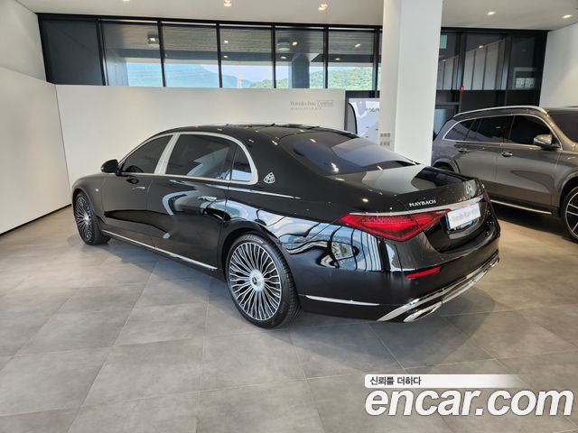 Mercedes-Benz S-Class (W223) Maybach S680 4MATIC 2026 — фото 3