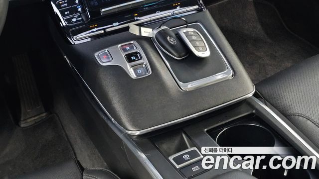 Hyundai Grandeur (IG) 3.0 LPi Rent Car Modern 2020 — фото 9
