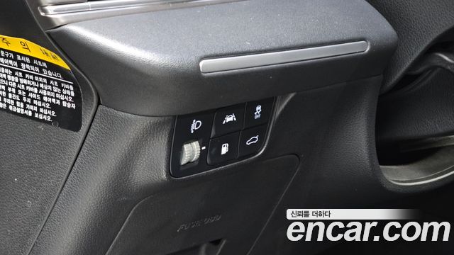 Hyundai Grandeur (IG) 3.0 LPi Rent Car Modern 2020 — фото 17