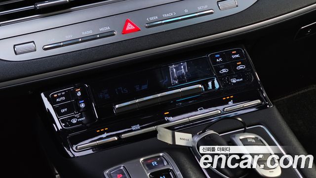 Hyundai Grandeur (IG) 3.0 LPi Rent Car Modern 2020 — фото 28