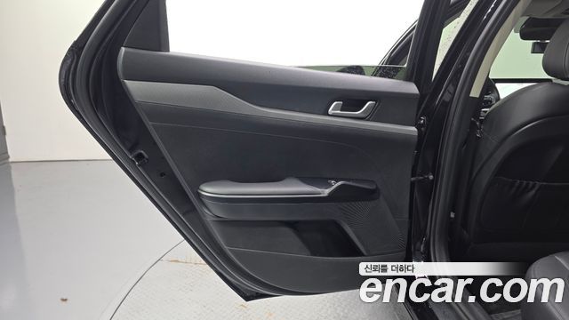 Kia K5 (III) 2.0 Prestige 2021 — фото 25