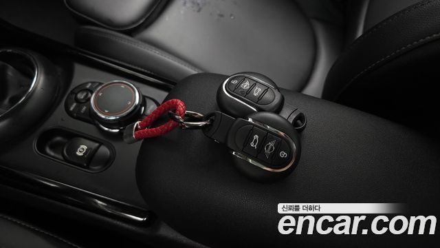 MINI Cooper Clubman High 2nd 2019 — фото 19