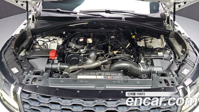 Land Rover Range Rover Velar 3.0 D300 R-Dynamic HSE 2018 — фото 6