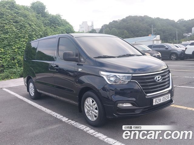 Hyundai Grand Starex Van 3-Seater Smart 2021 — фото 3