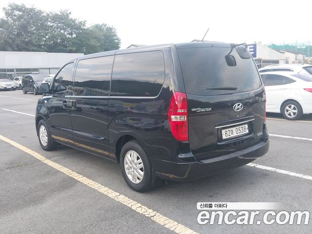 Hyundai Grand Starex Van 3-Seater Smart 2021 — фото 6